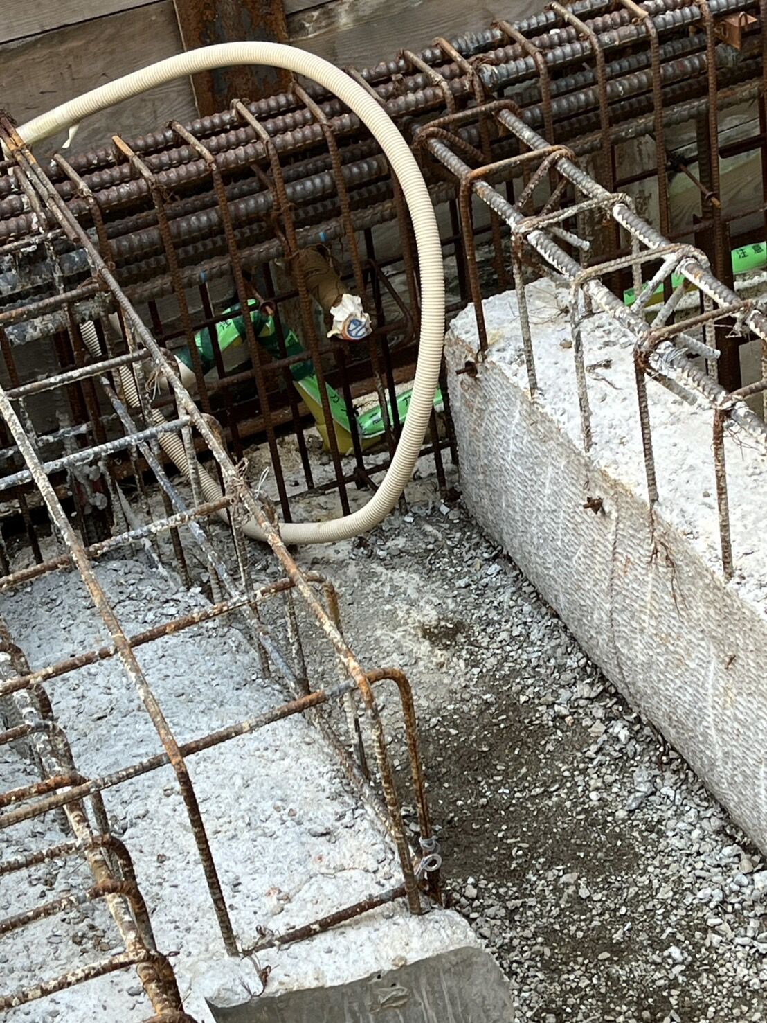 東京都墨田区の新築マンションにてコンクリート除去作業を行いました