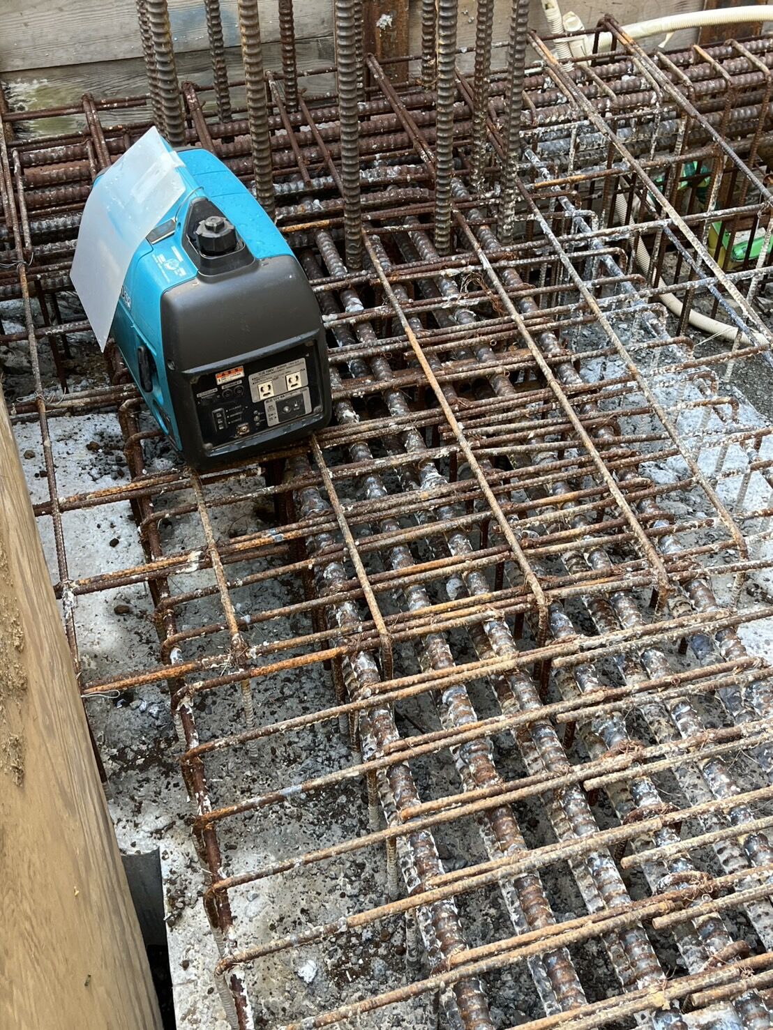 東京都墨田区の新築マンションにてコンクリート除去作業を行いました