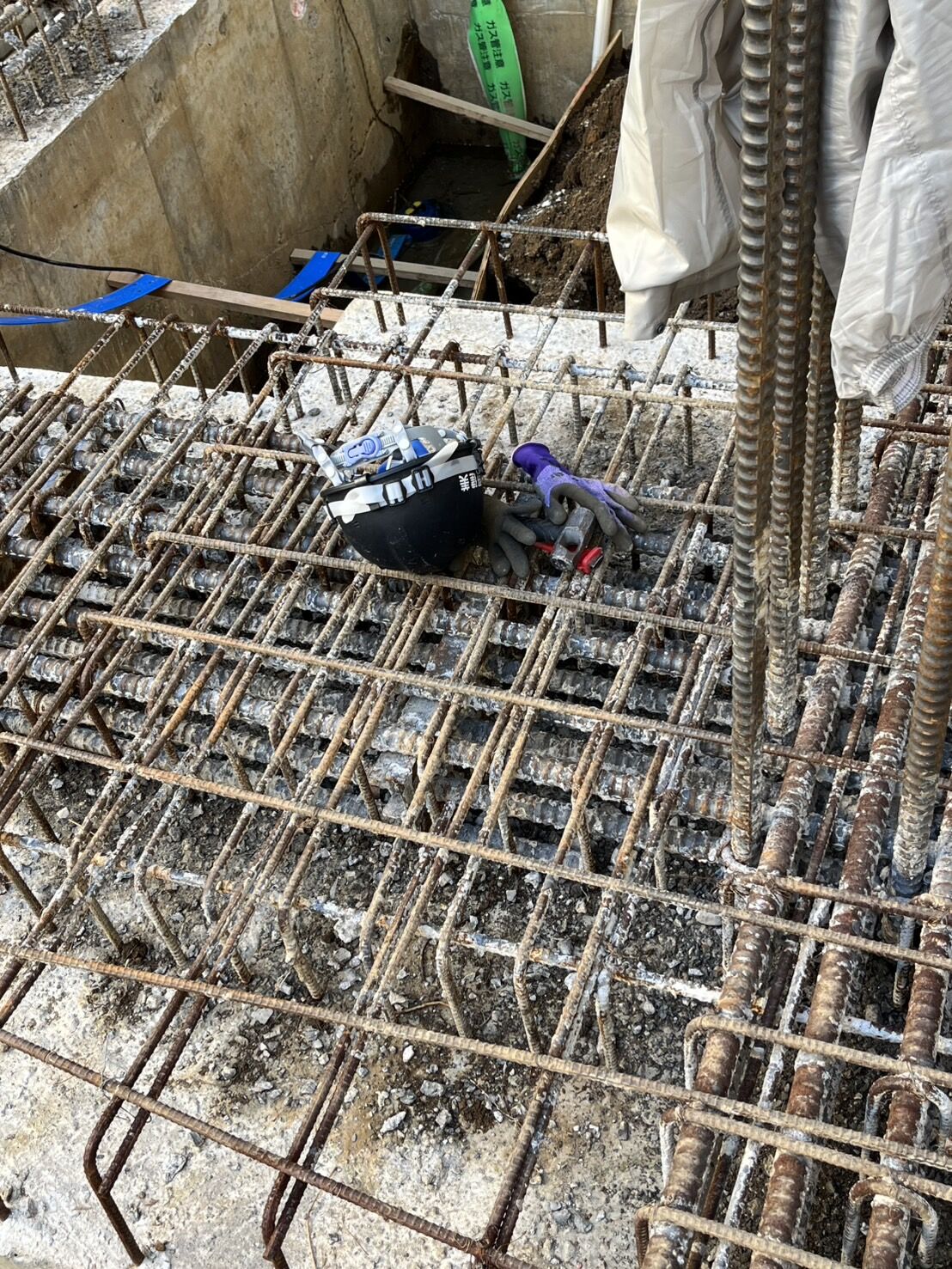 東京都墨田区の新築マンションにてコンクリート除去作業を行いました