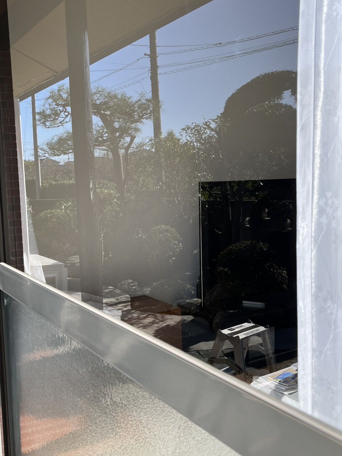 埼玉の戸建てガラスサッシ清掃を行いました