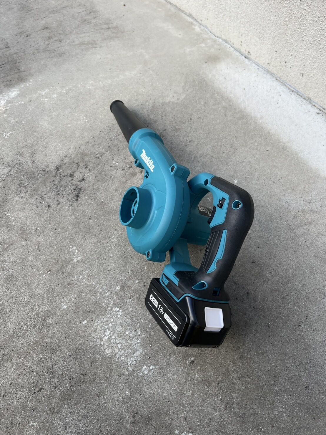埼玉戸建てのガラスサッシの清掃を行いました