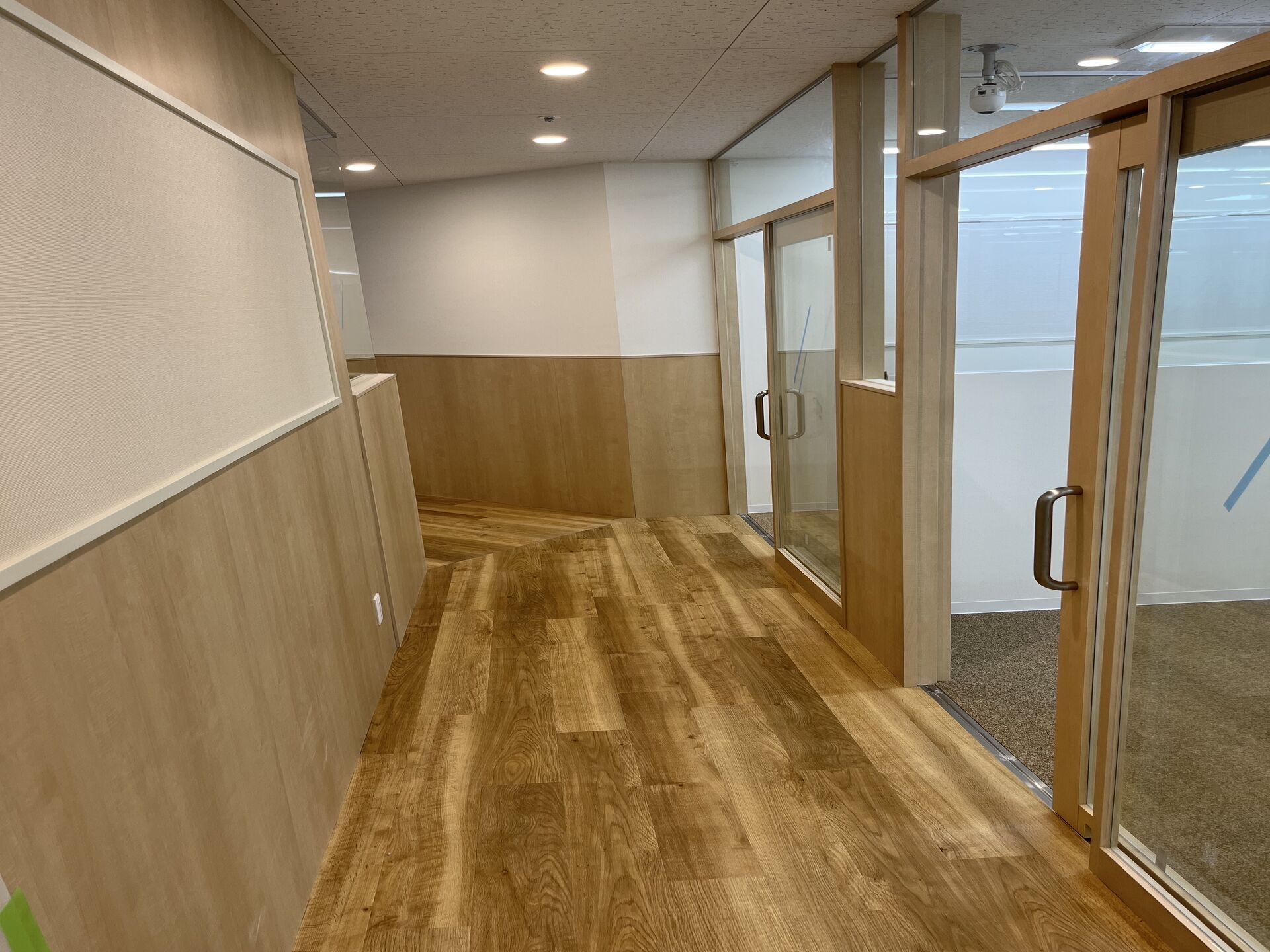 栃木県小山市の店舗工事のクリーニングを行いました
