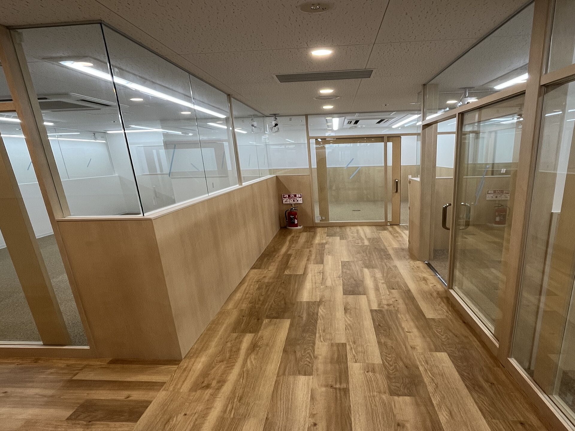 栃木県小山市の店舗工事のクリーニングを行いました