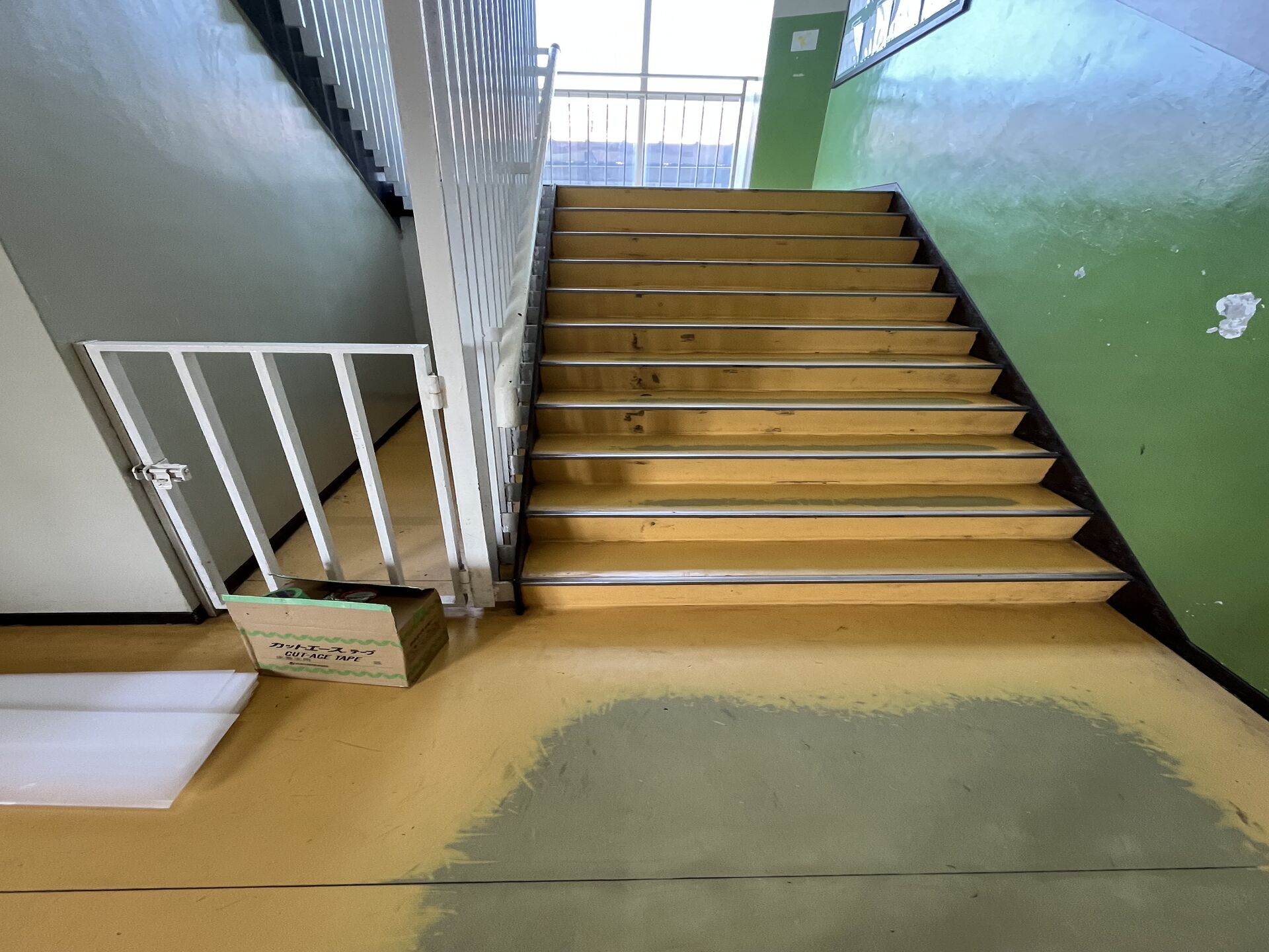 千葉県野田市内の中学校にて養生を行いました
