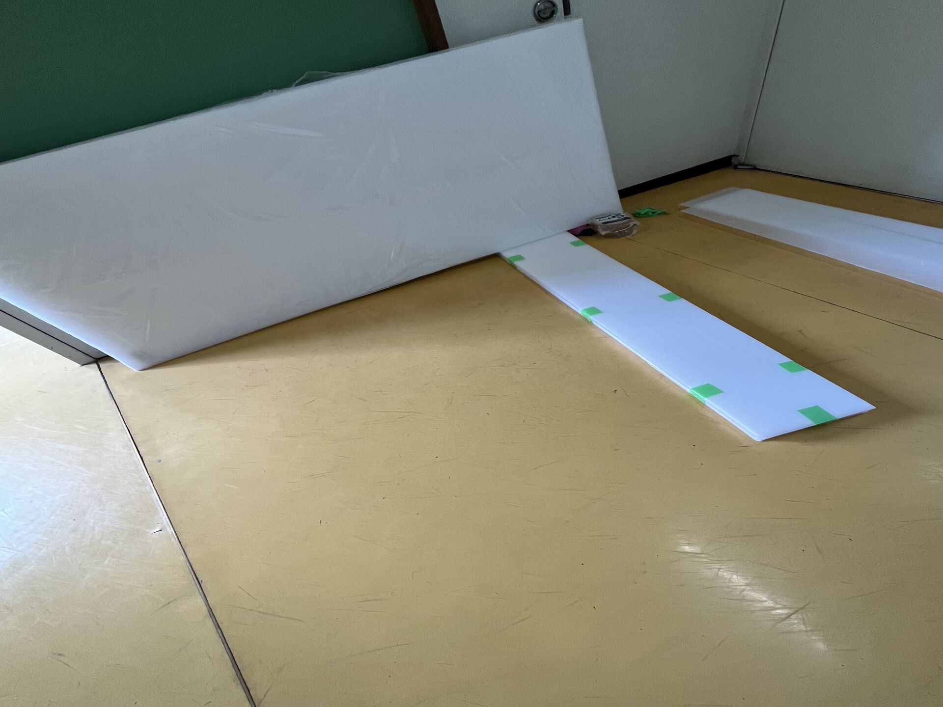 千葉県野田市内の中学校にて養生を行いました
