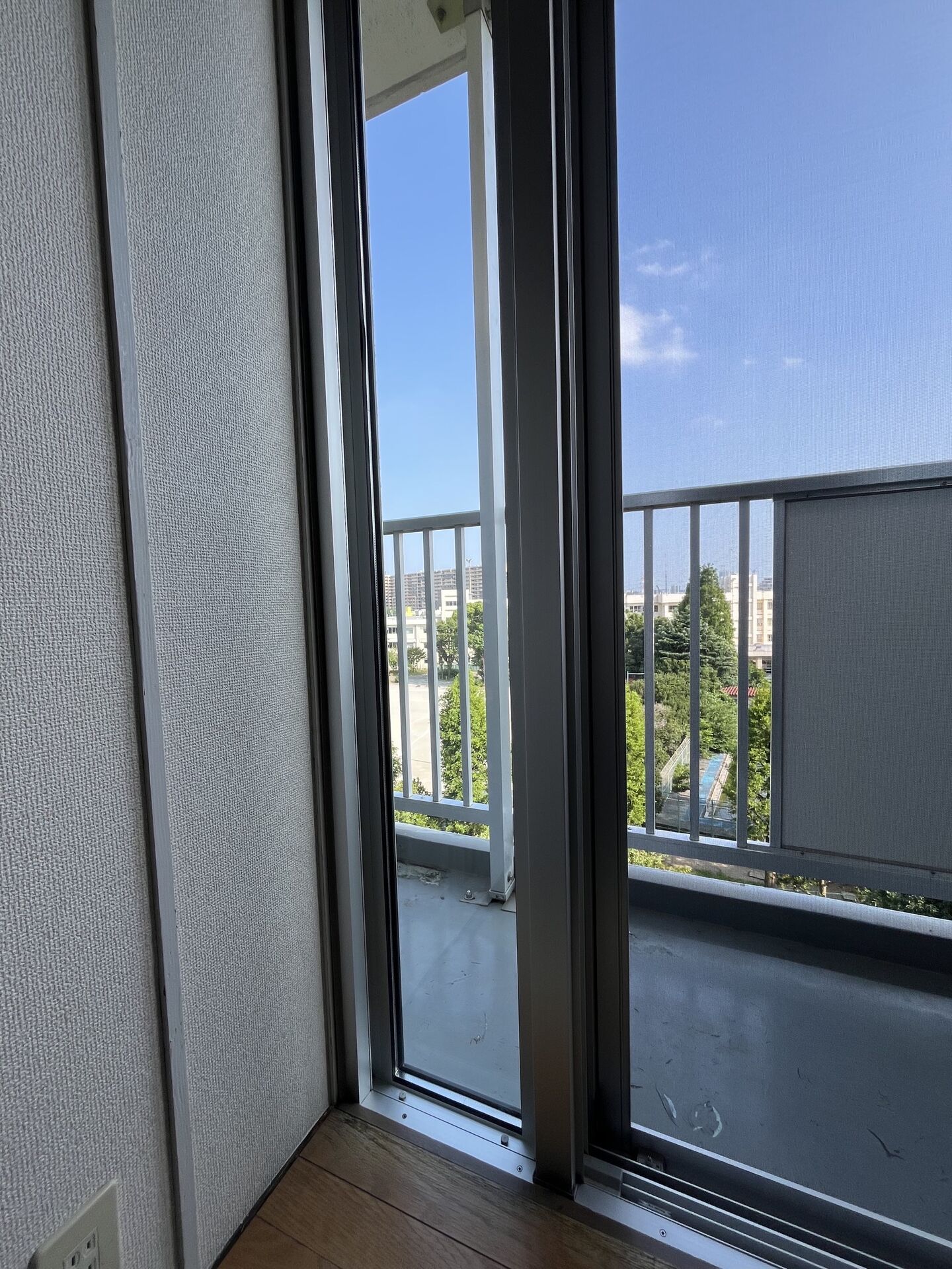 千葉県船橋市公営団地のクリーニングを行いました