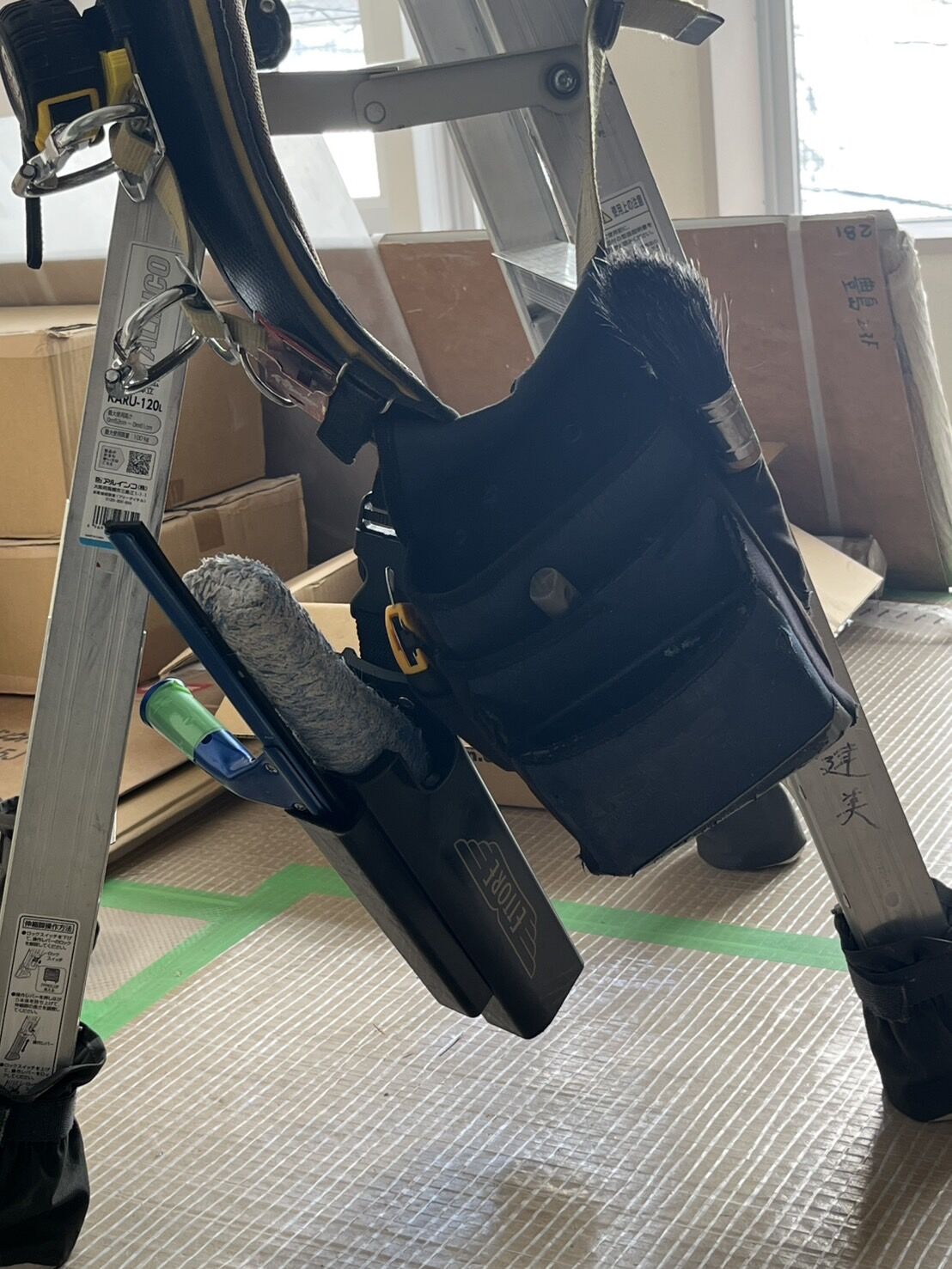 東京都豊島区のマンションにてガラス・サッシのクリーニングを行いました