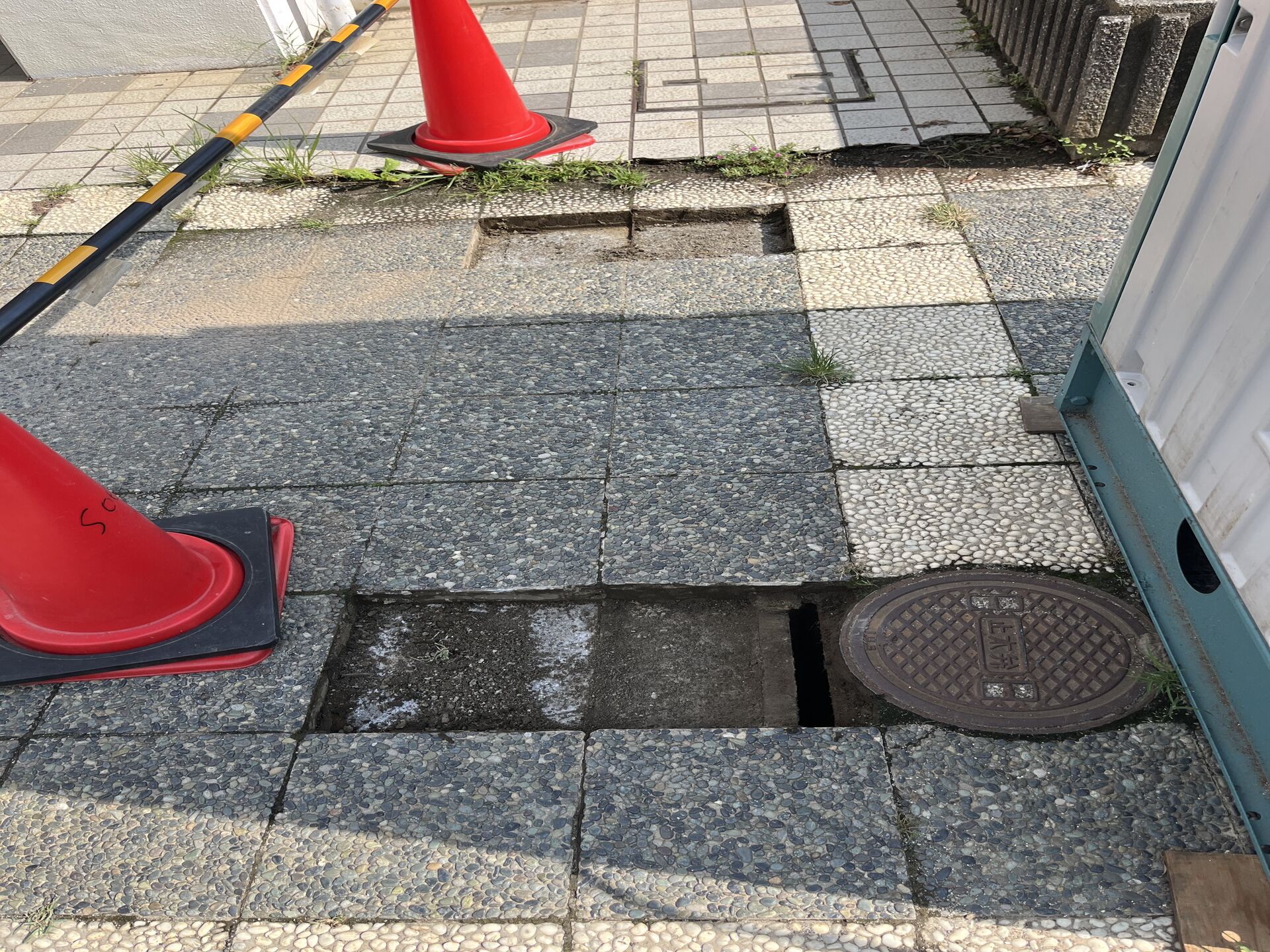 千葉県野田市内の中学校で雑工事