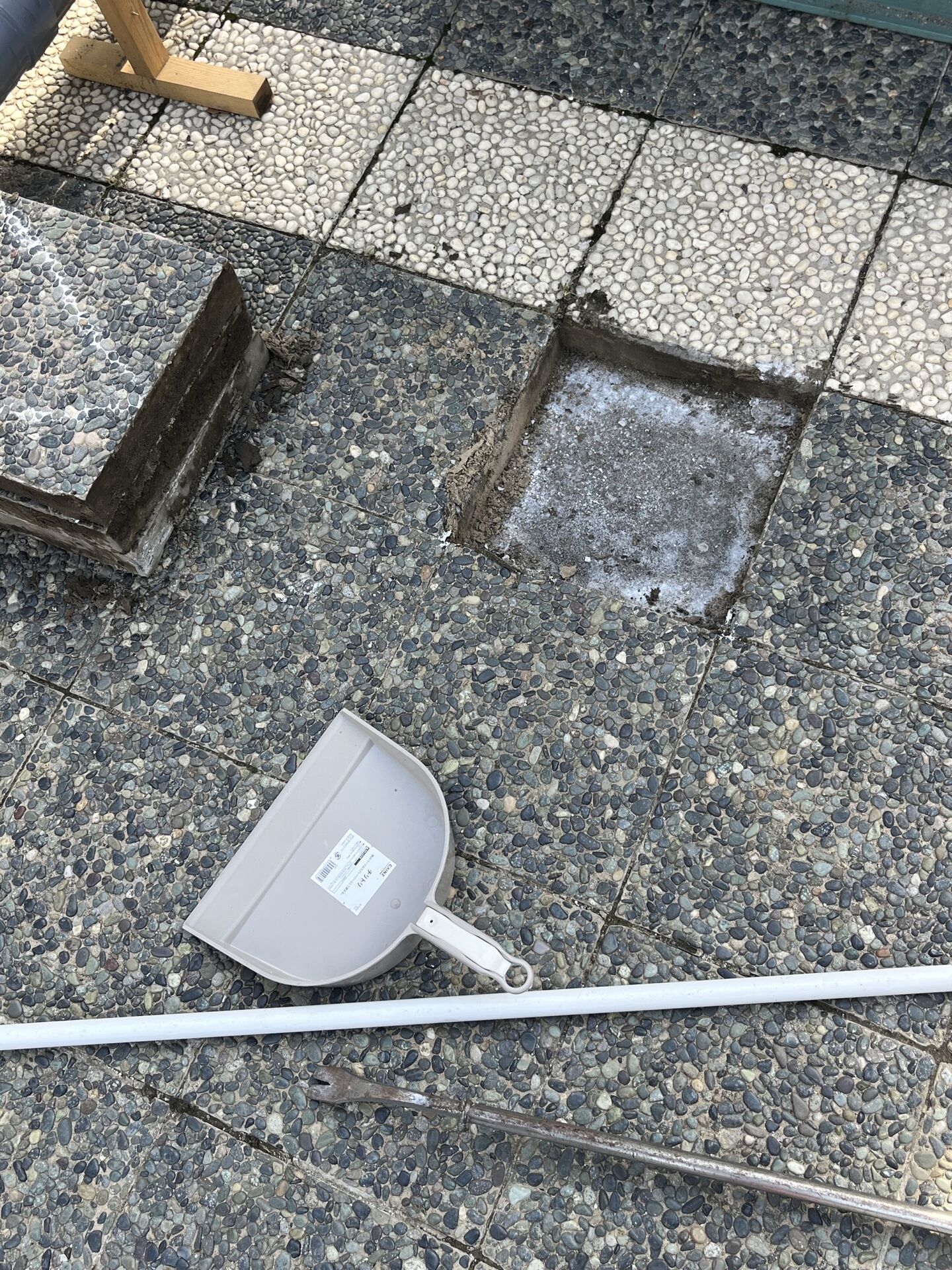 千葉県野田市内の中学校で雑工事